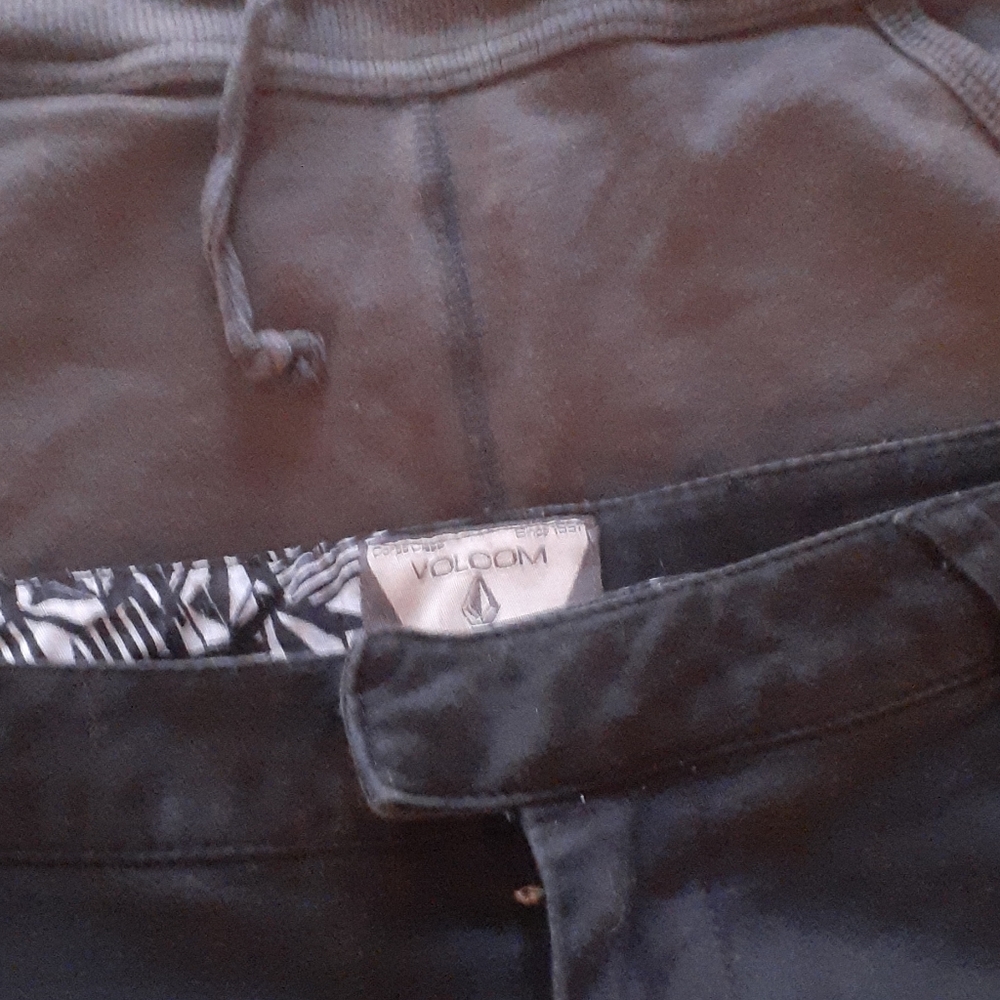 2 for 1 volcom shorts